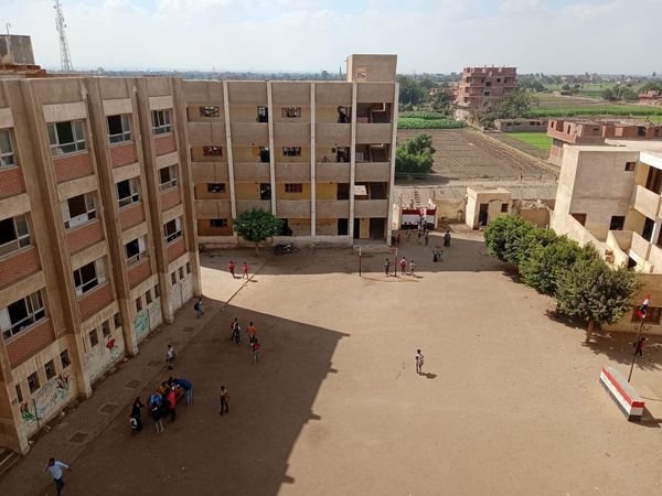 مدرسة