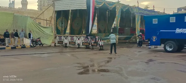 جانب من أعمال التطهير والتعقيم 