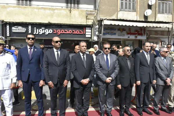 جنازة عسكرية مهيبة  للنقيب أحمد النشار بحضور القيادات الأمنية والعسكرية والتنفيذية وأبناء بورسعيد 