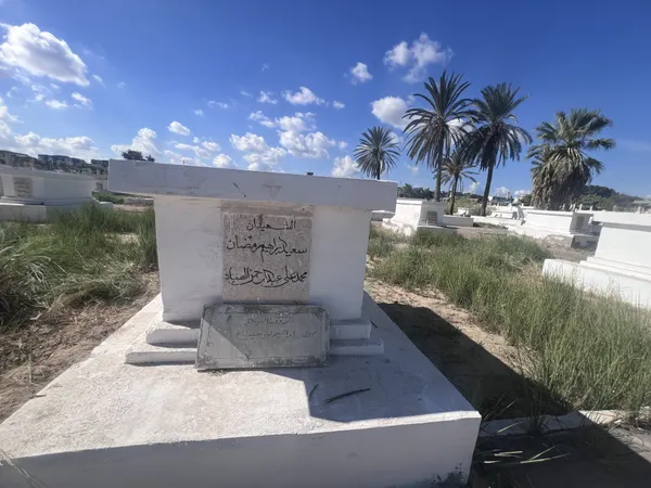 شاهدة على ملاحم البسالة.. 