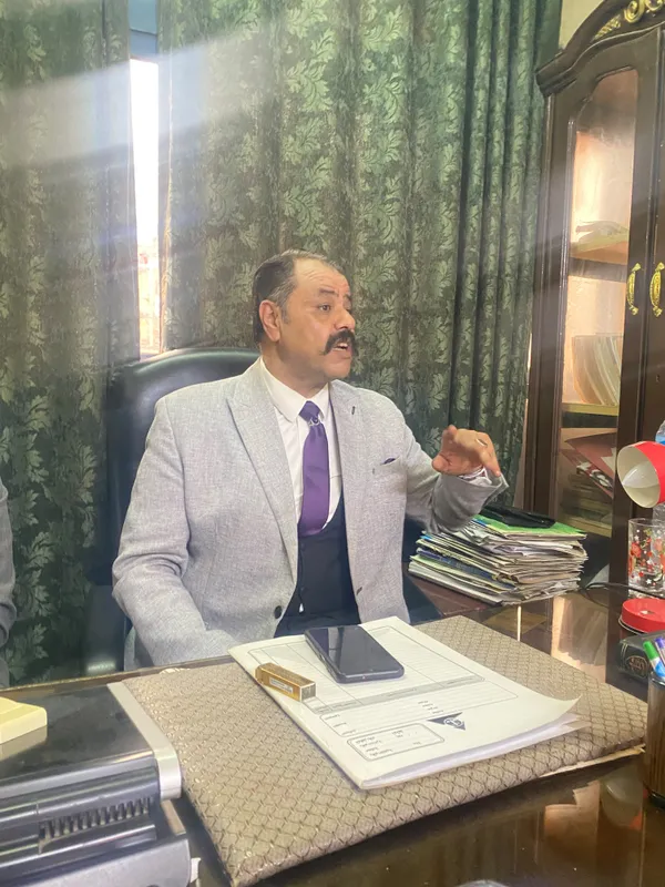 محاميان