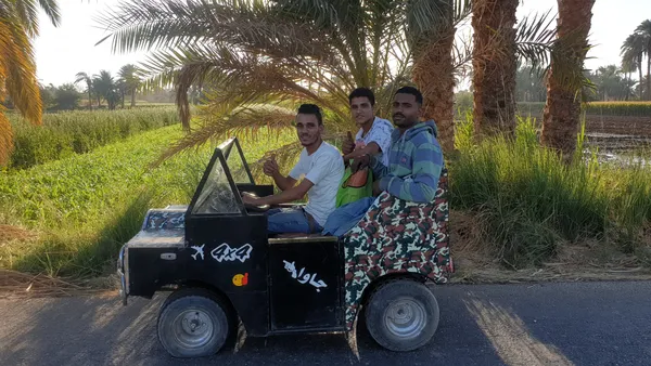 محمد مبتكر سيارة
