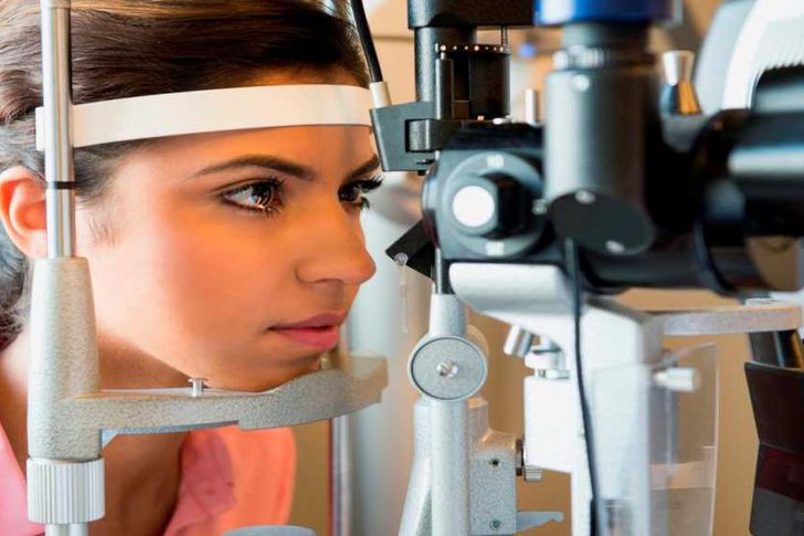 أسباب أمراض شبكية العين عند الأطفال | أهل مصر
