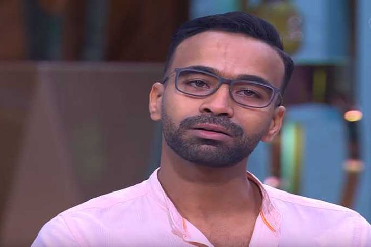 بعد شفائه من كورونا محمود الليثي يتجه لمهرجان الجونة بصحبة محمد جمعة وعمر الشناوي صورة أهل مصر