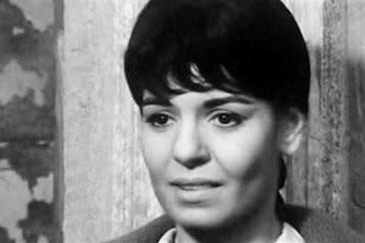 في عيد ميلادها سميرة أحمد ممثلة العاهات التي بدأت كومبارس وتسببت في إسلام شخصين أهل مصر