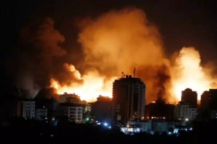 أول فيديو لتوغل جيش الاحتلال في غزة الليلة الماضية