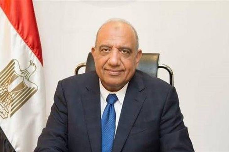وزير الكهرباء 