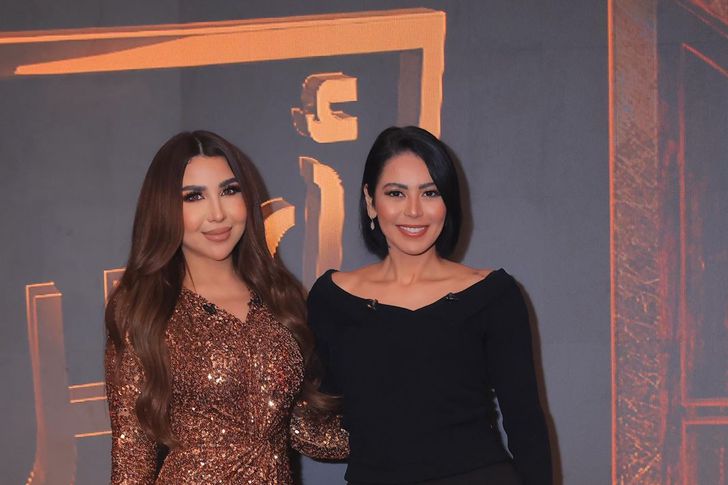 لقاء الخميسي واميرة بدر