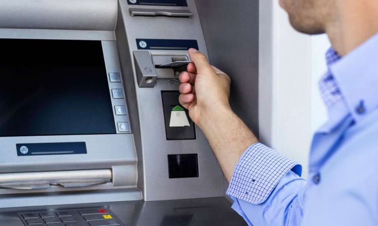 خطأ في تغذية ماكينة صراف آلي يخرج ضعف المبلغ ببني سويف