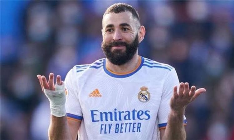 Benzema rejette l’offre d’Al Ittihad Jeddah et confirme son maintien au Real Madrid